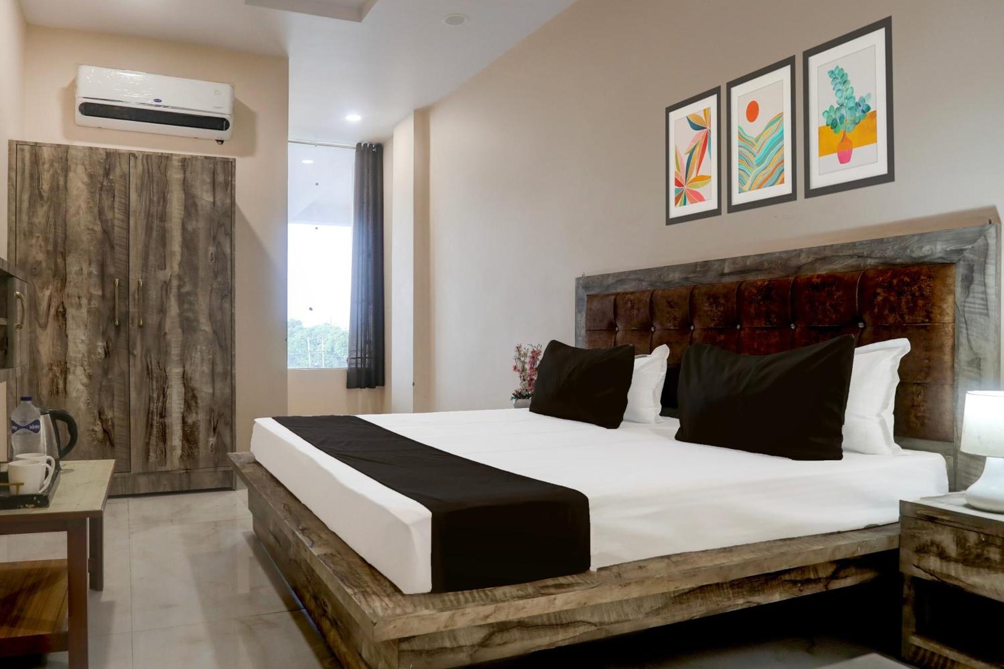 Hotel O Rana Hotel & Restaurant Мератх Экстерьер фото